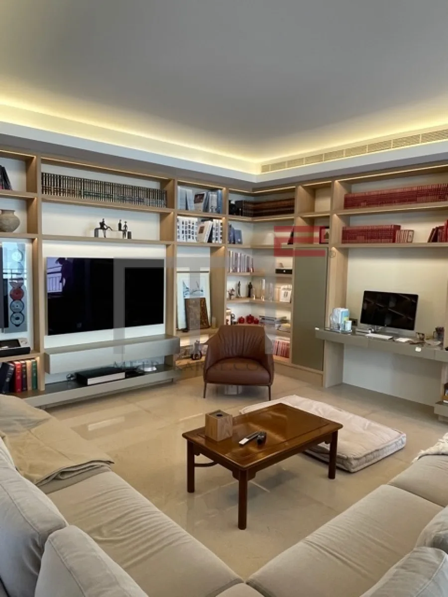 Penthouse for Sale in Furn El Hayek