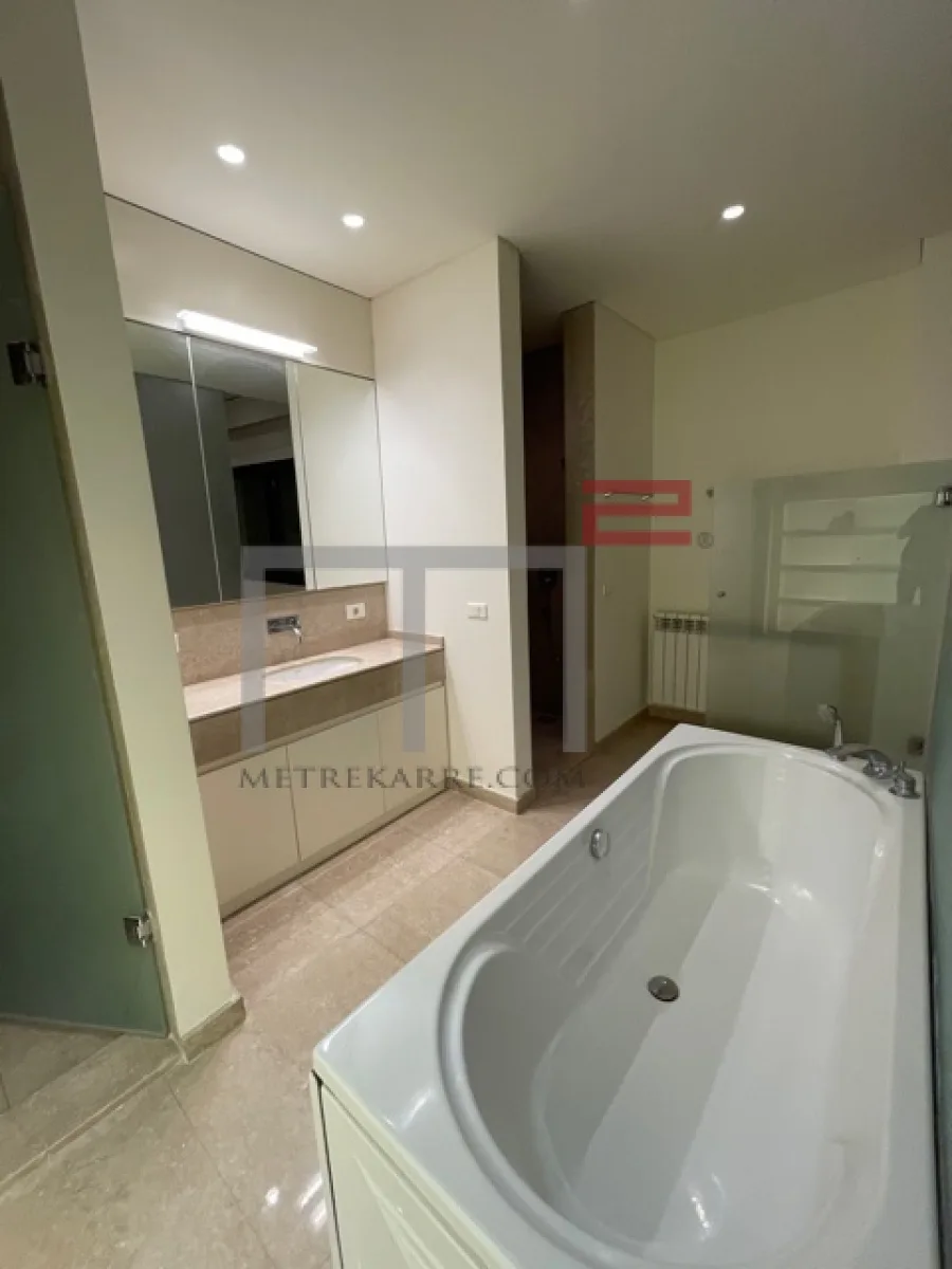 Property for Rent in Rmeil — الصورة 4