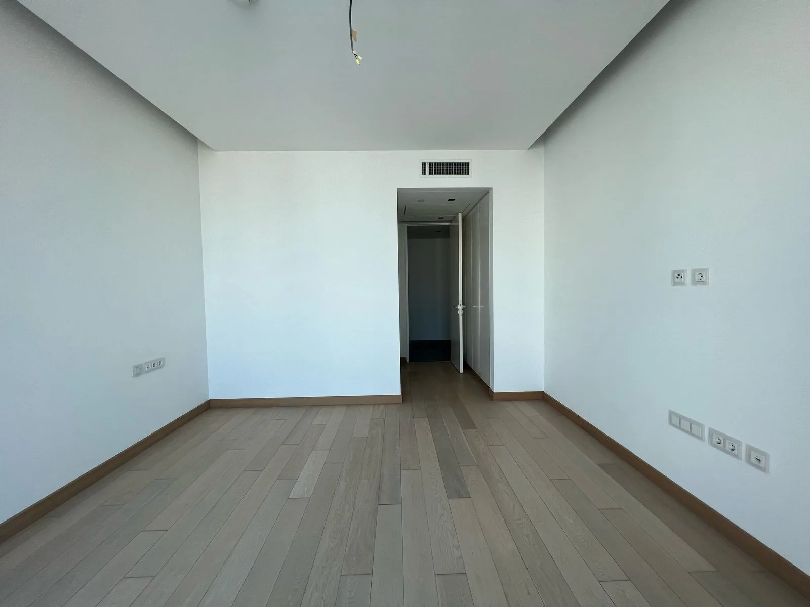 Apartment for Sale in Achrafieh, Beirut, Lebanon — الصورة 7