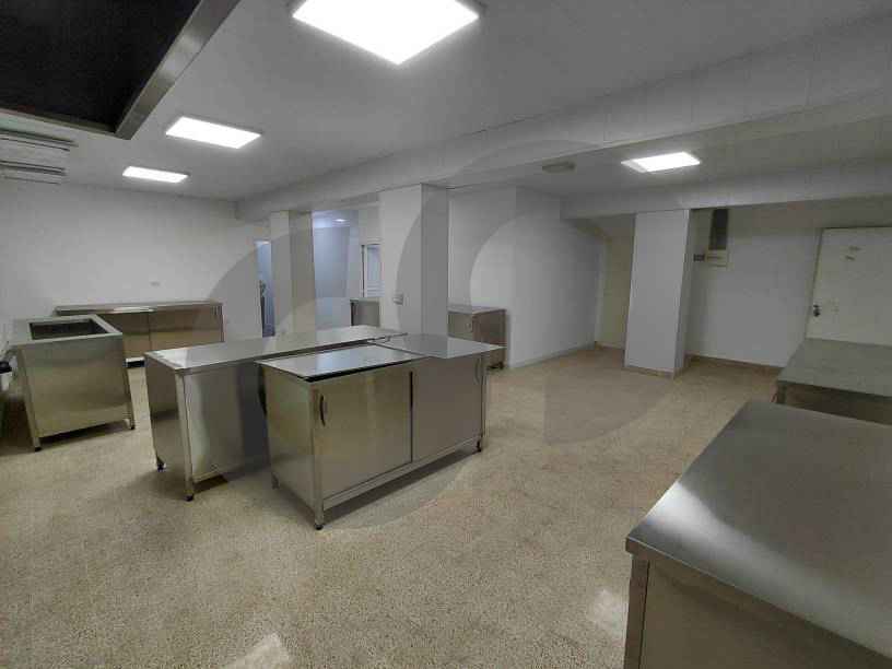 WAREHOUSE/JDAIDE,METN /strategic location with easy road access — الصورة 2