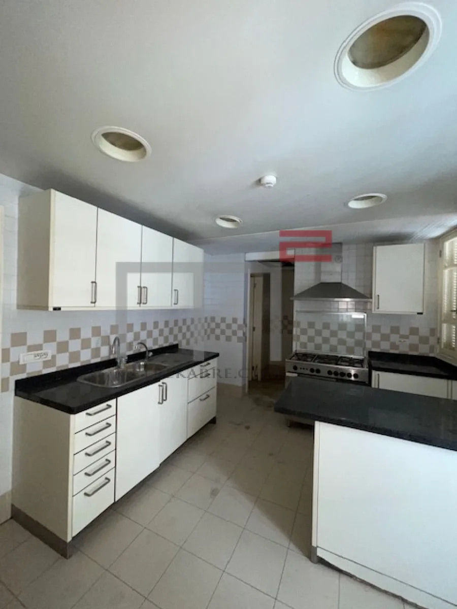 Apartment for Rent in Ras Beirut — الصورة 3