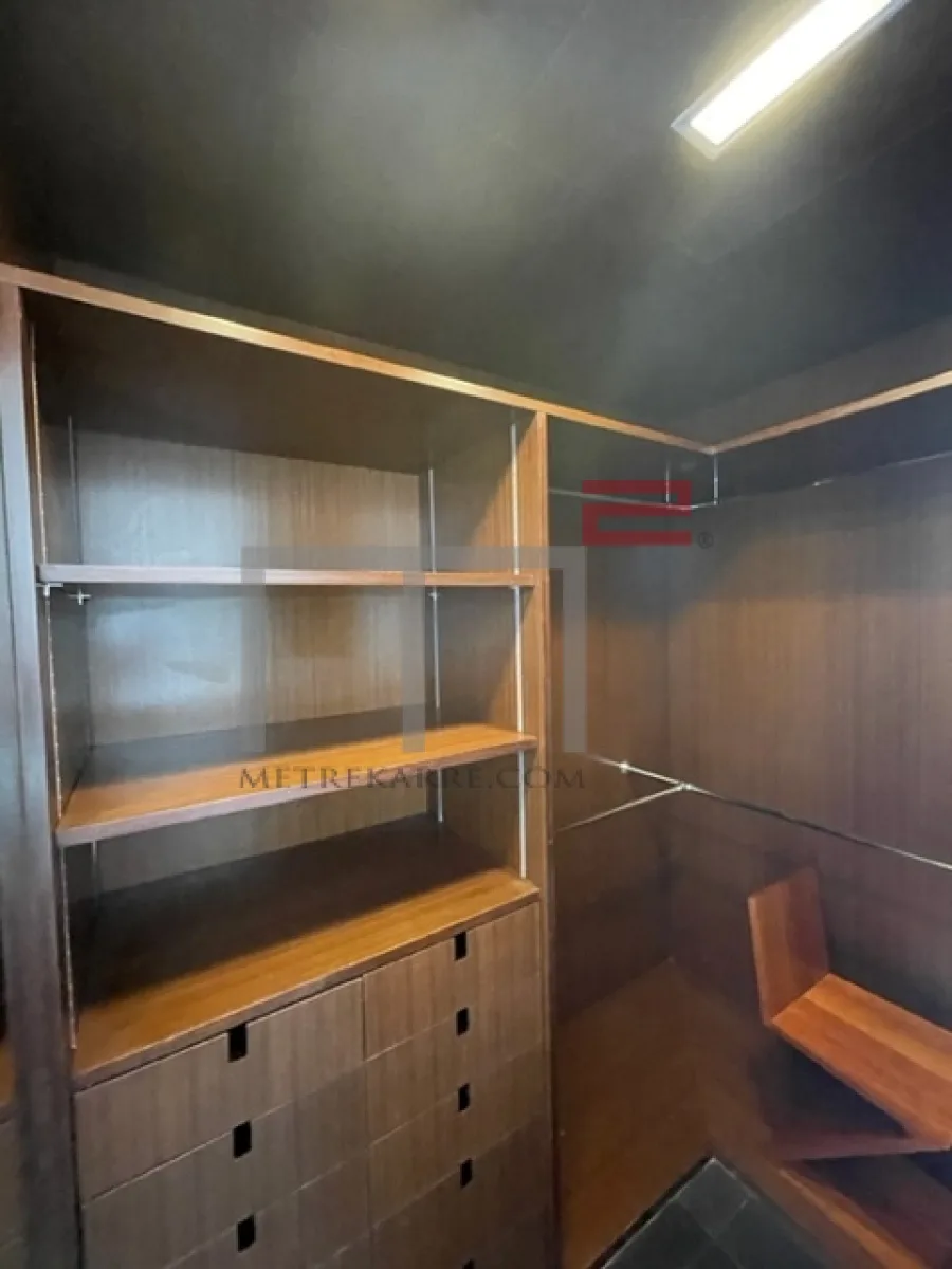 Apartment for Sale in Secteur Minet El Hosn — الصورة 2