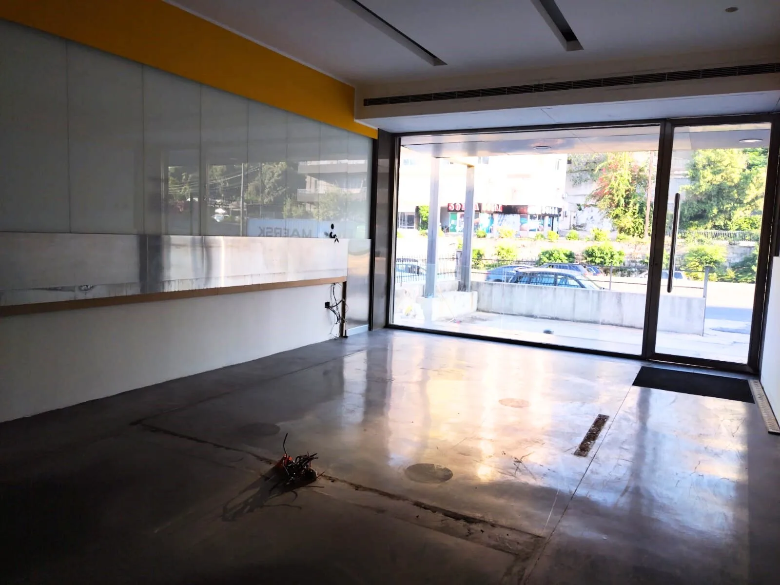Shop for rent in Zouk Mikael