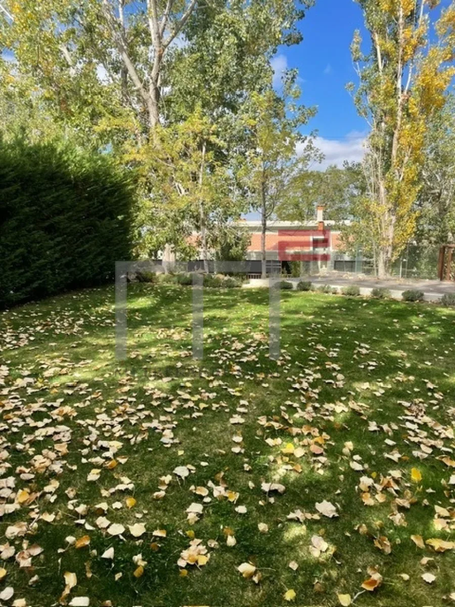 Chalet for Sale in Faqra — الصورة 2