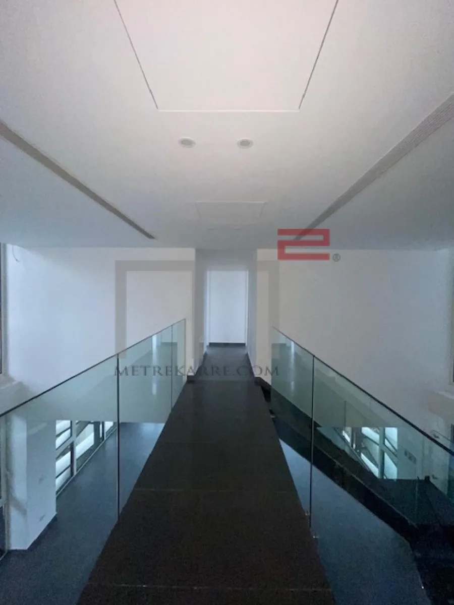 Duplex for Sale in Achrafieh — الصورة 2