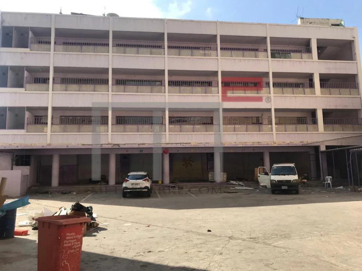 Building for Rent in Badaro — الصورة 2