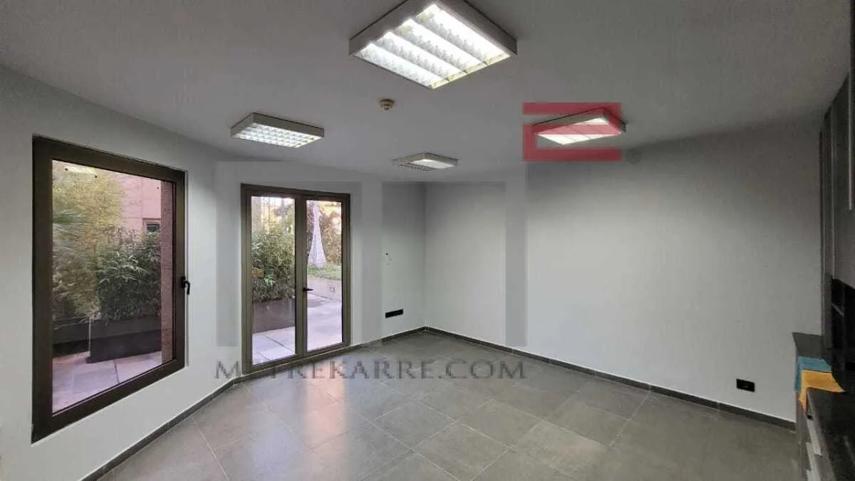 Office for Rent in Achrafieh — الصورة 2