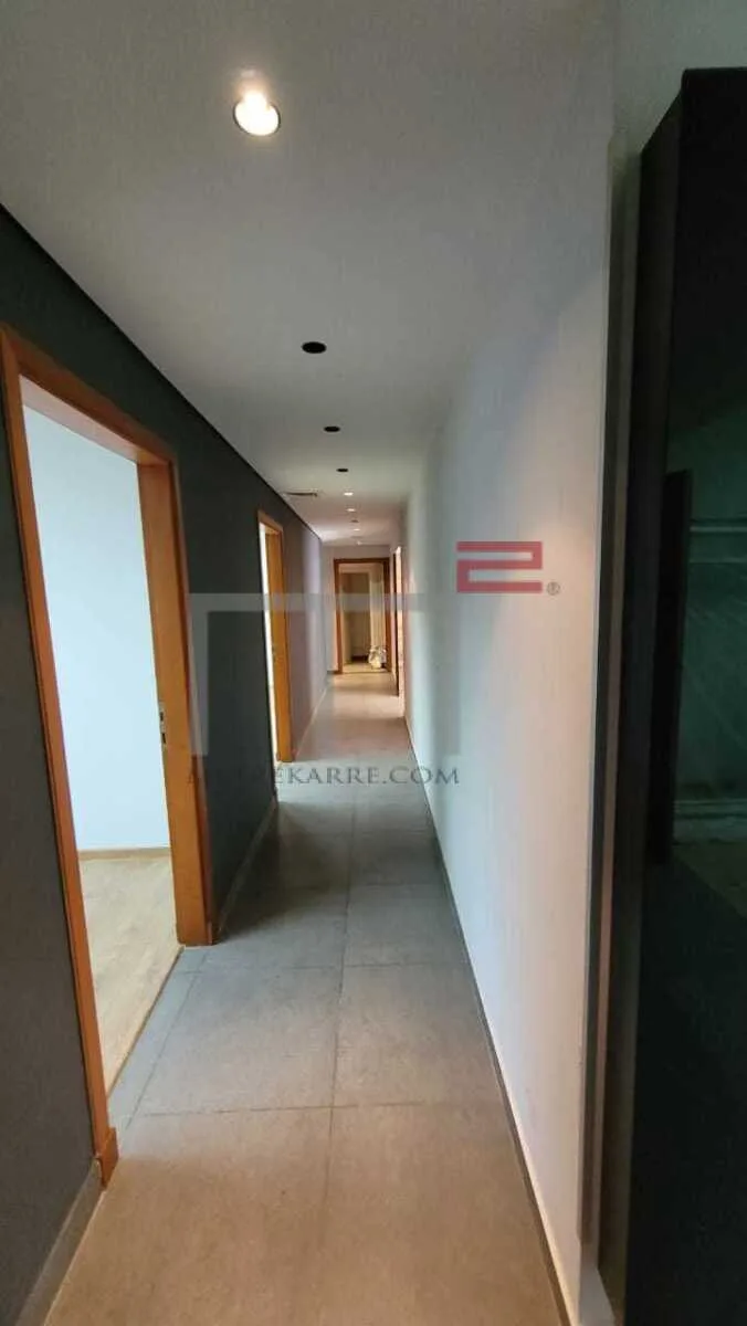Office for Rent in Achrafieh — الصورة 3