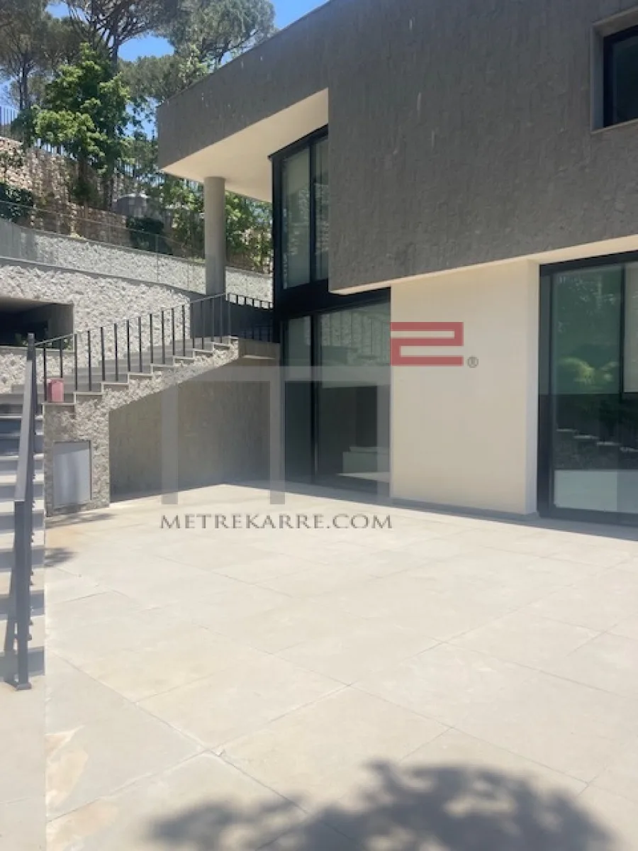 Villa for Sale in Baabdat — الصورة 5