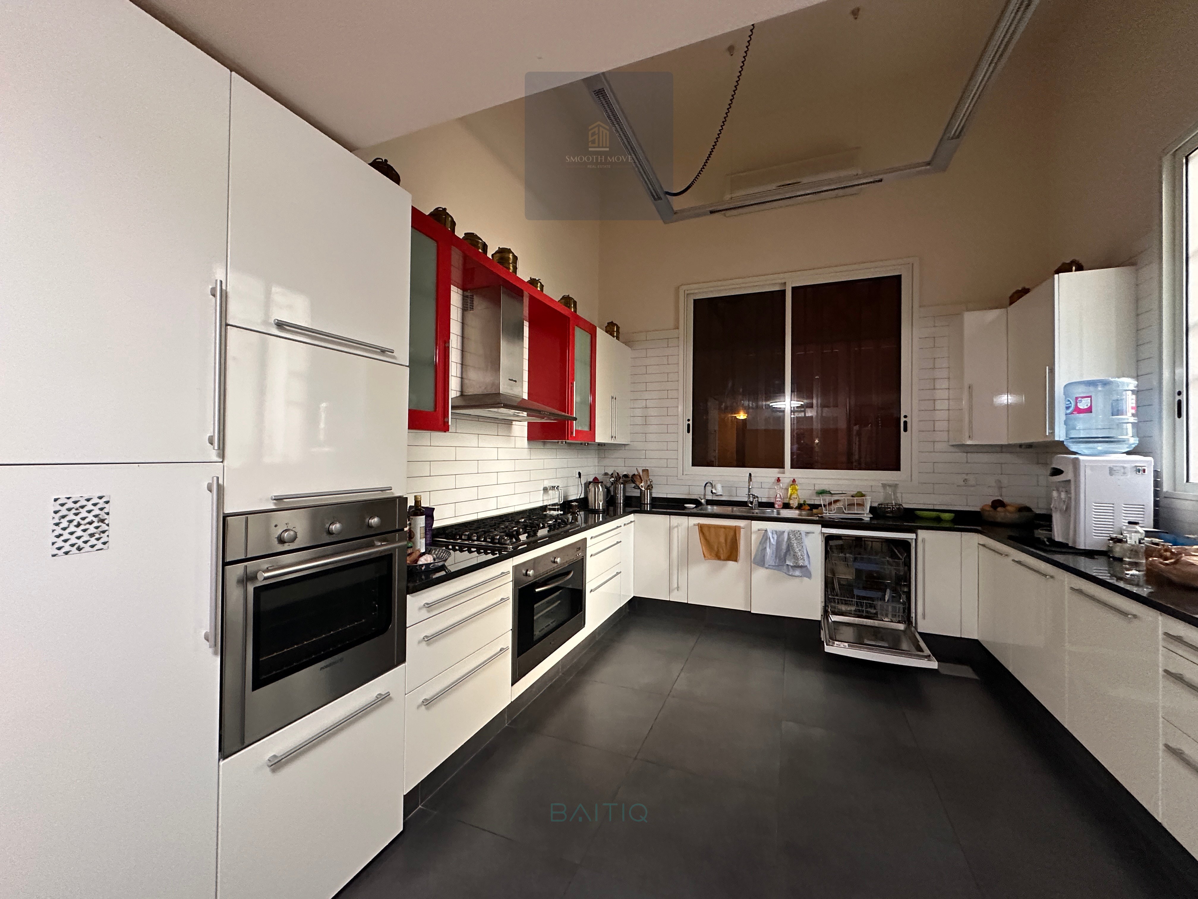 Charming Ground-Floor Apartment With Private Garden for Rent in Carré d’Or Achrafieh — الصورة 9