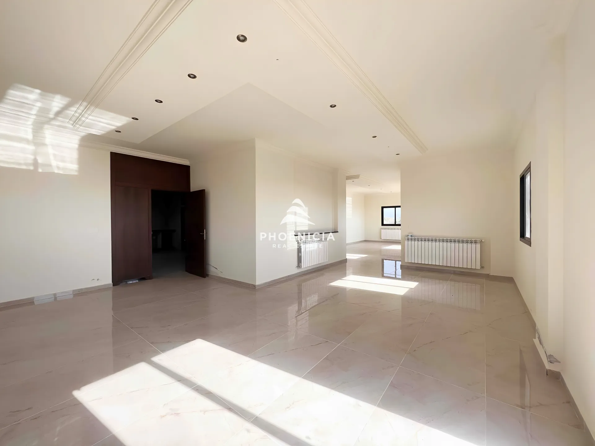 Villa for Sale in Gharzouz — الصورة 2