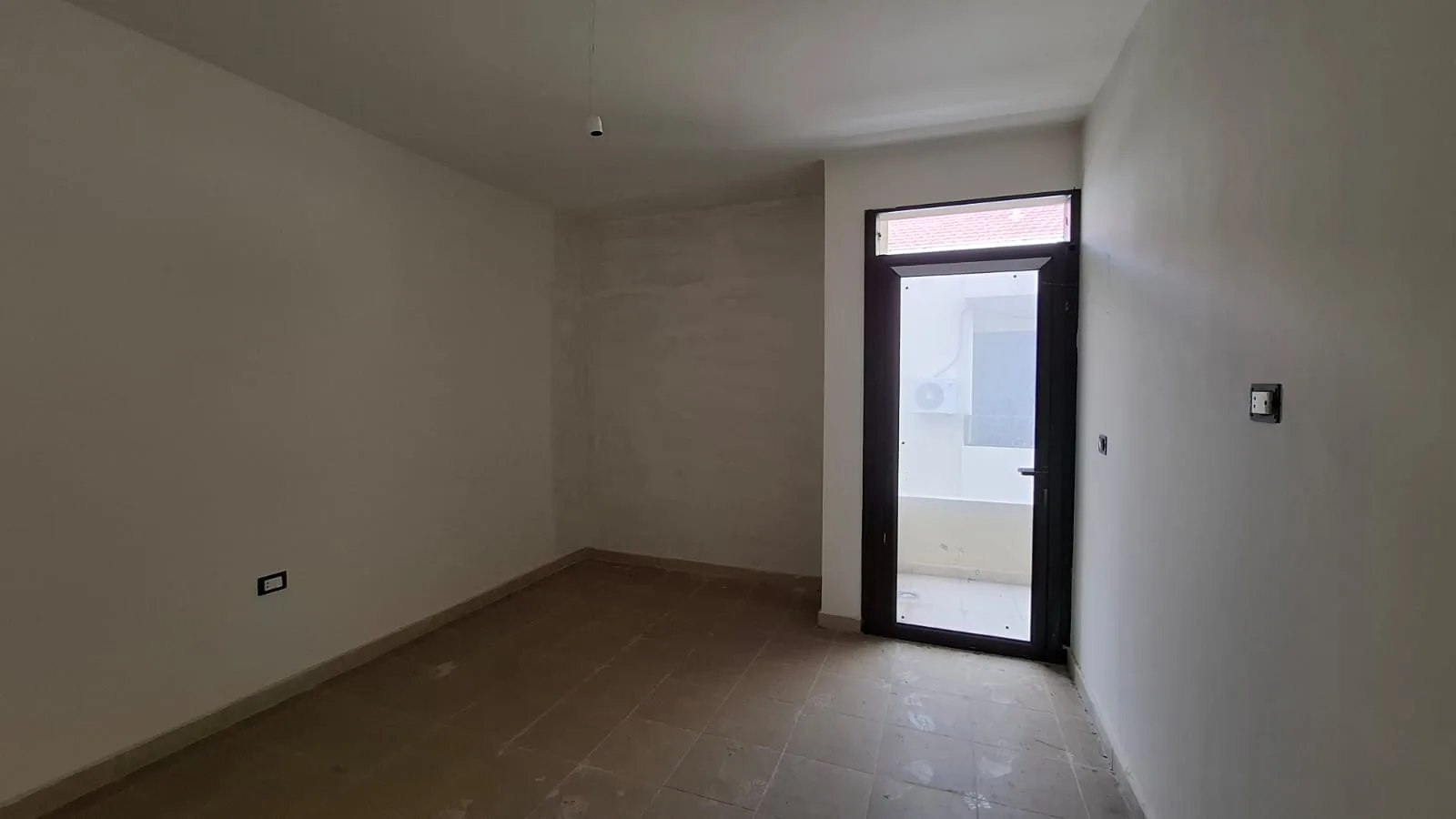 Apartment for Sale in Aamchit, Lebanon — الصورة 3