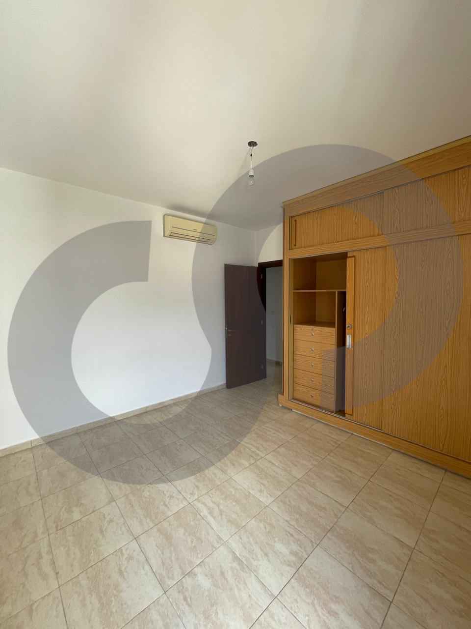 PRIME LOCATION/24/7 Elevator/unobstructed view/beirut,achrafieh — الصورة 3