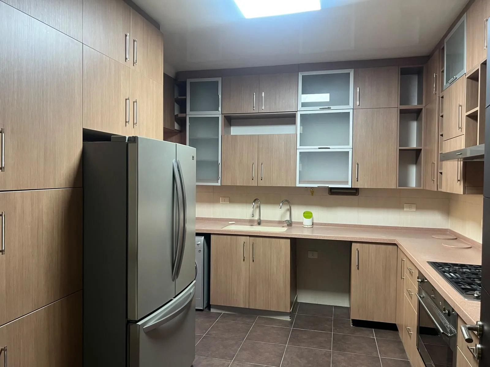 Apartment for Rent in Sin El Fil — الصورة 5