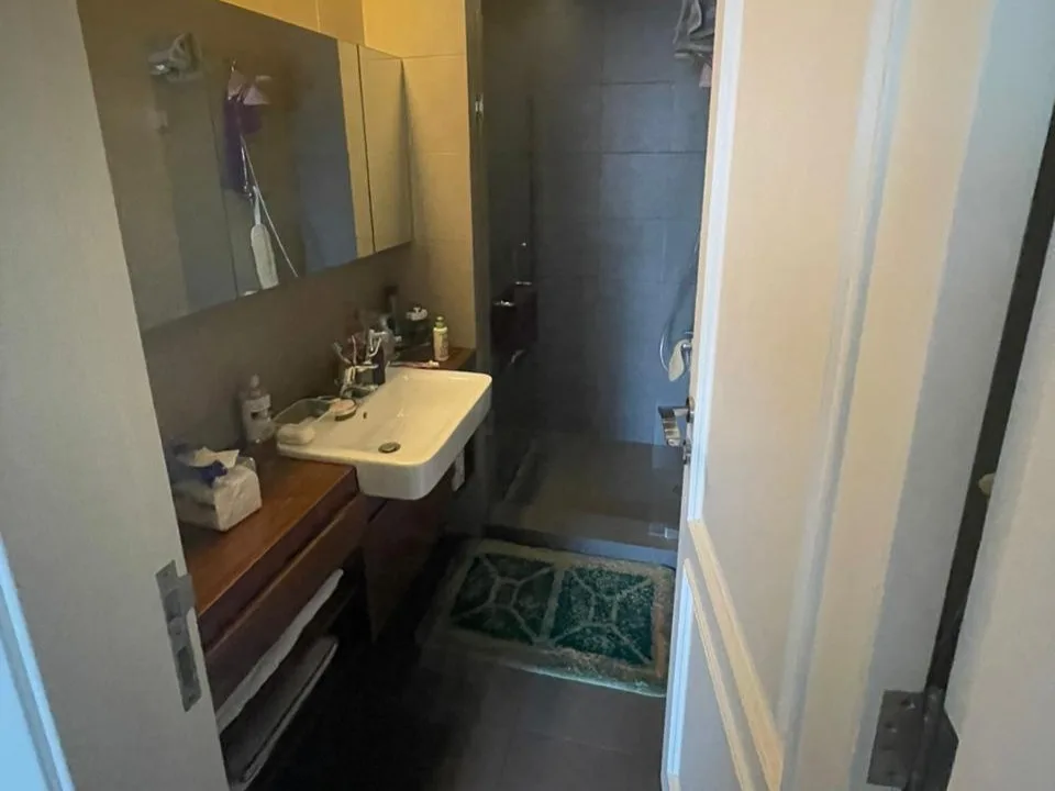 Apartment for Sale in Sanayeh, Beirut, Lebanon — الصورة 7
