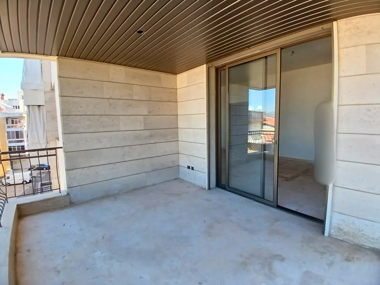 Apartment for Sale in Cornet Chahwan, Lebanon — الصورة 2