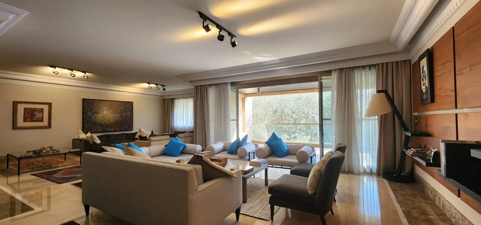 Apartment for Sale in Baabda, Lebanon — الصورة 4