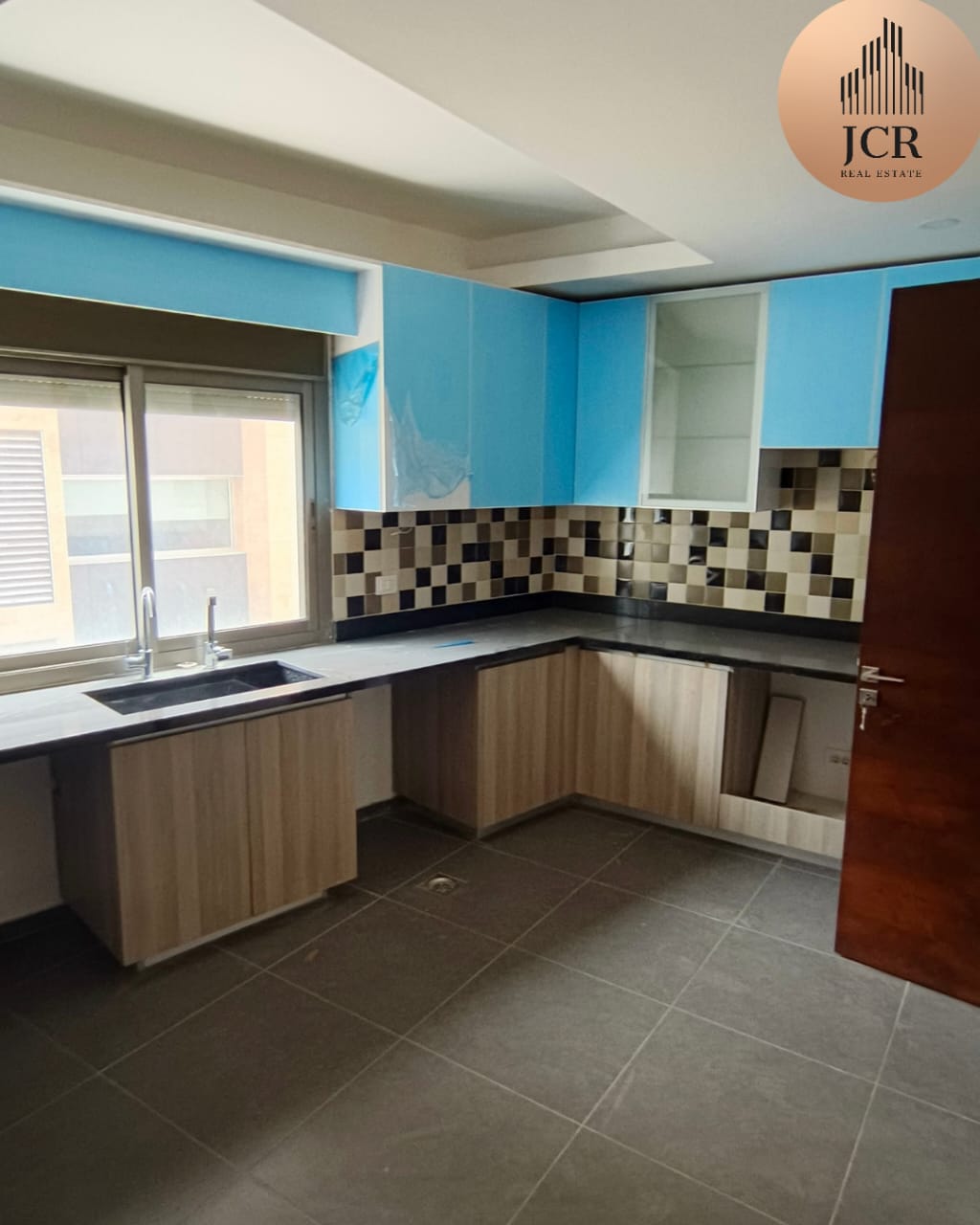 Sahel Alma Apartment — photo 9