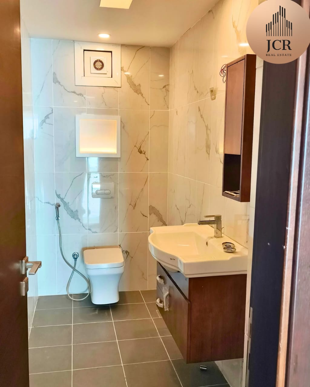 Sahel Alma Apartment — photo 10