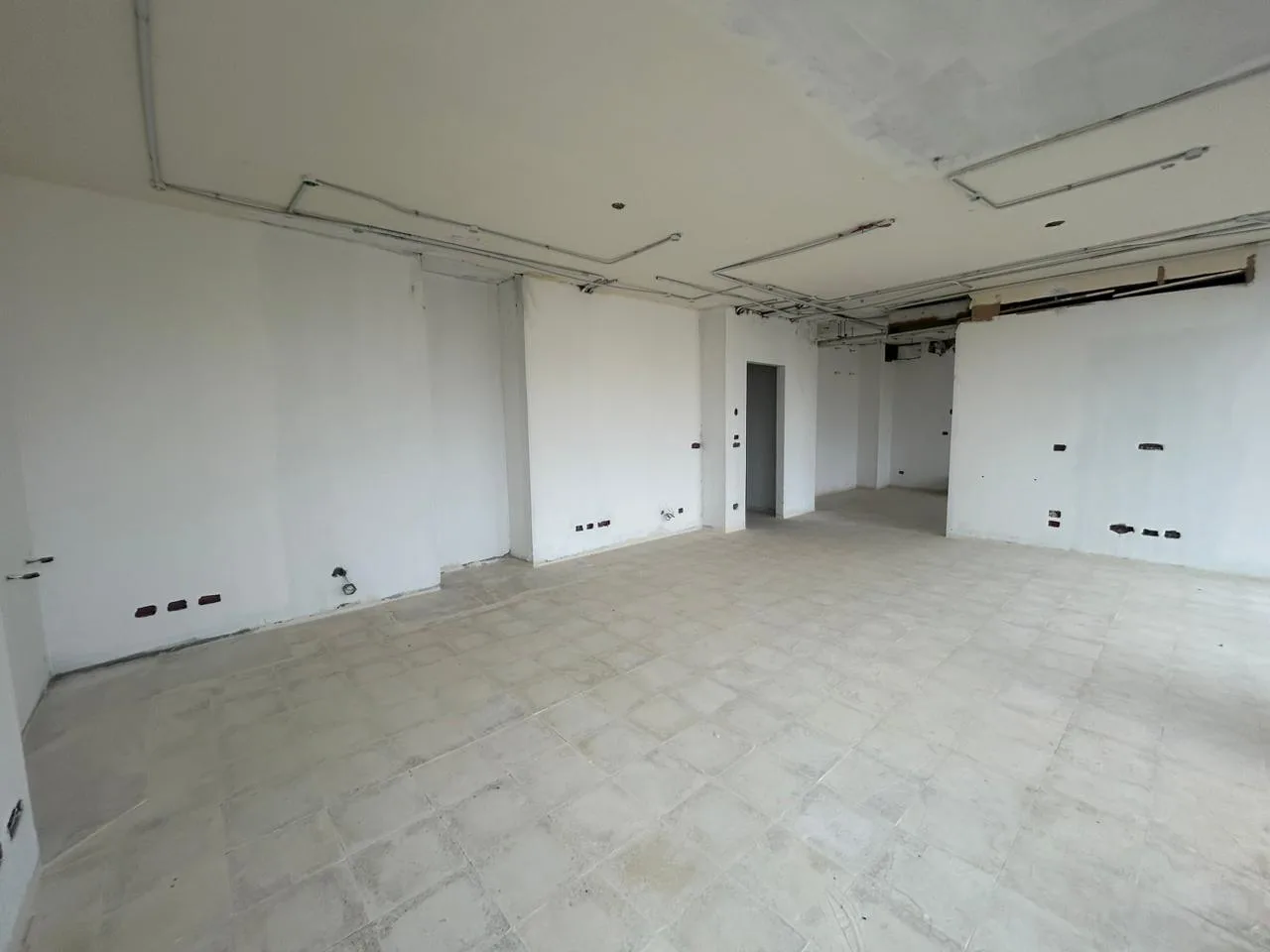 Office for rent in Downtown — الصورة 2