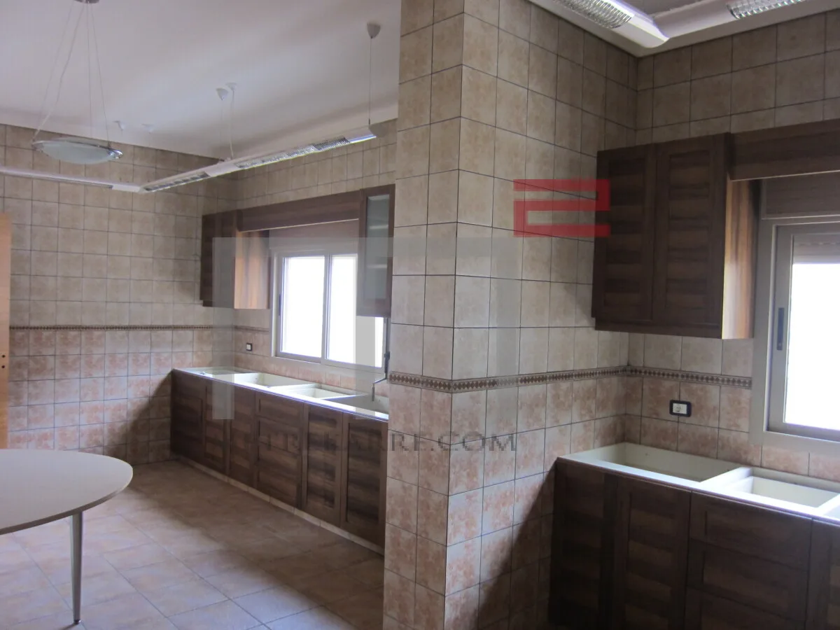 Apartment for Sale in Manara — الصورة 2
