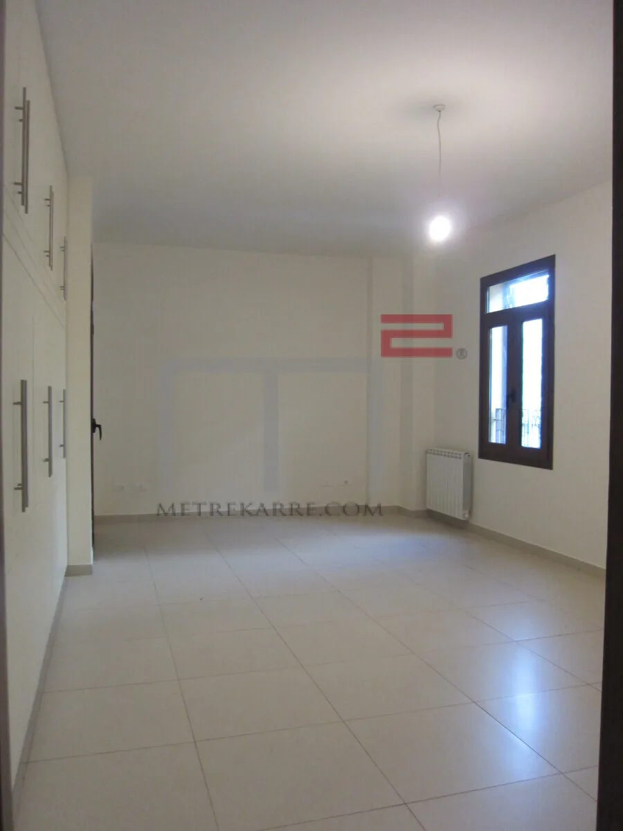 Apartment for Rent in Furn El Hayek — photo 3