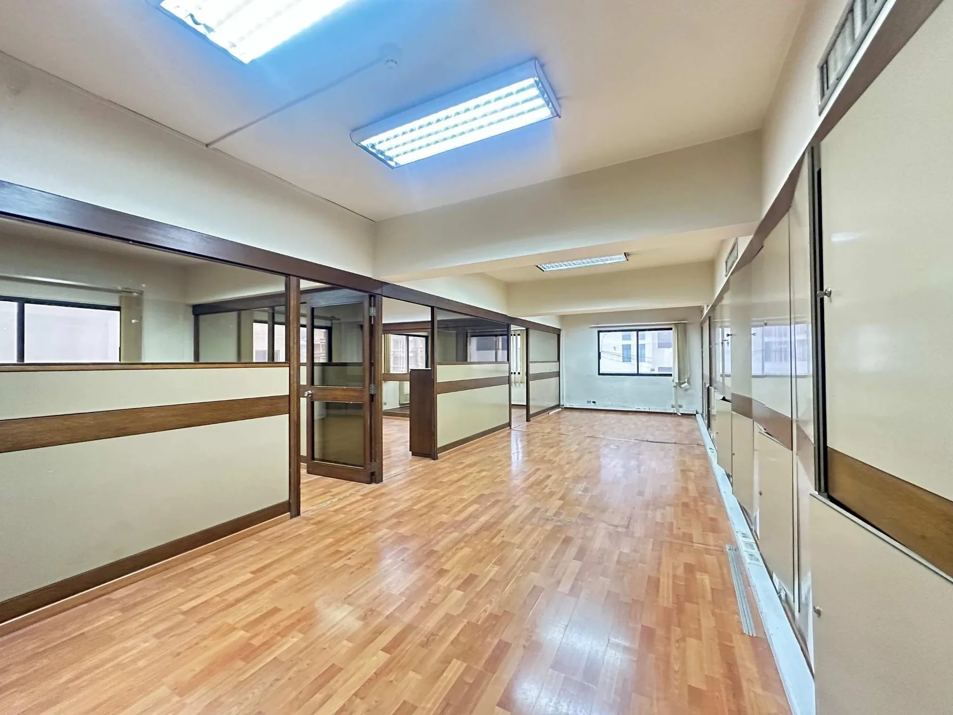 Office for rent in Daoura — الصورة 3