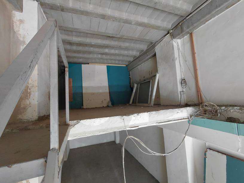 REF#EE13167 prime industrial location, mezzanine nahr el mot — الصورة 2