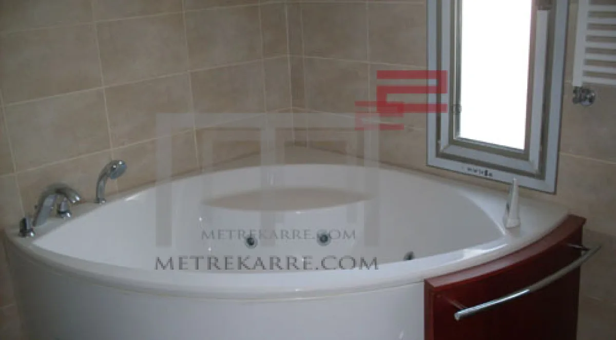 Apartment for Sale in Ain El Mreisse — الصورة 5