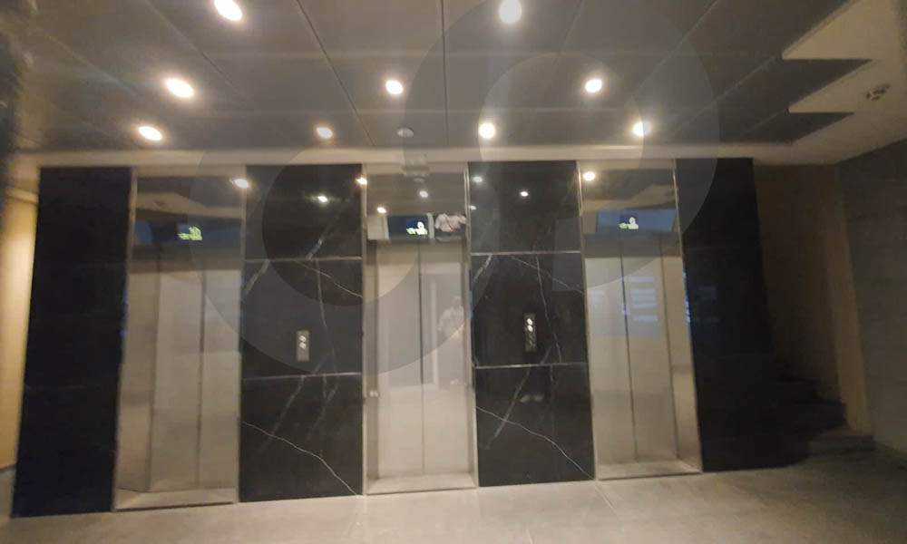 Office for rent in a luxurious center in Jal Dib — الصورة 2