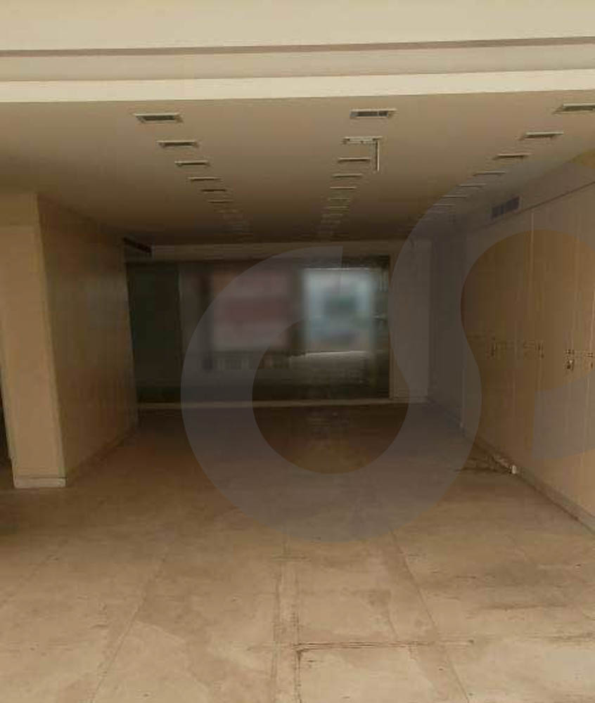 2500sqm Building located in Awkar for rent — الصورة 2