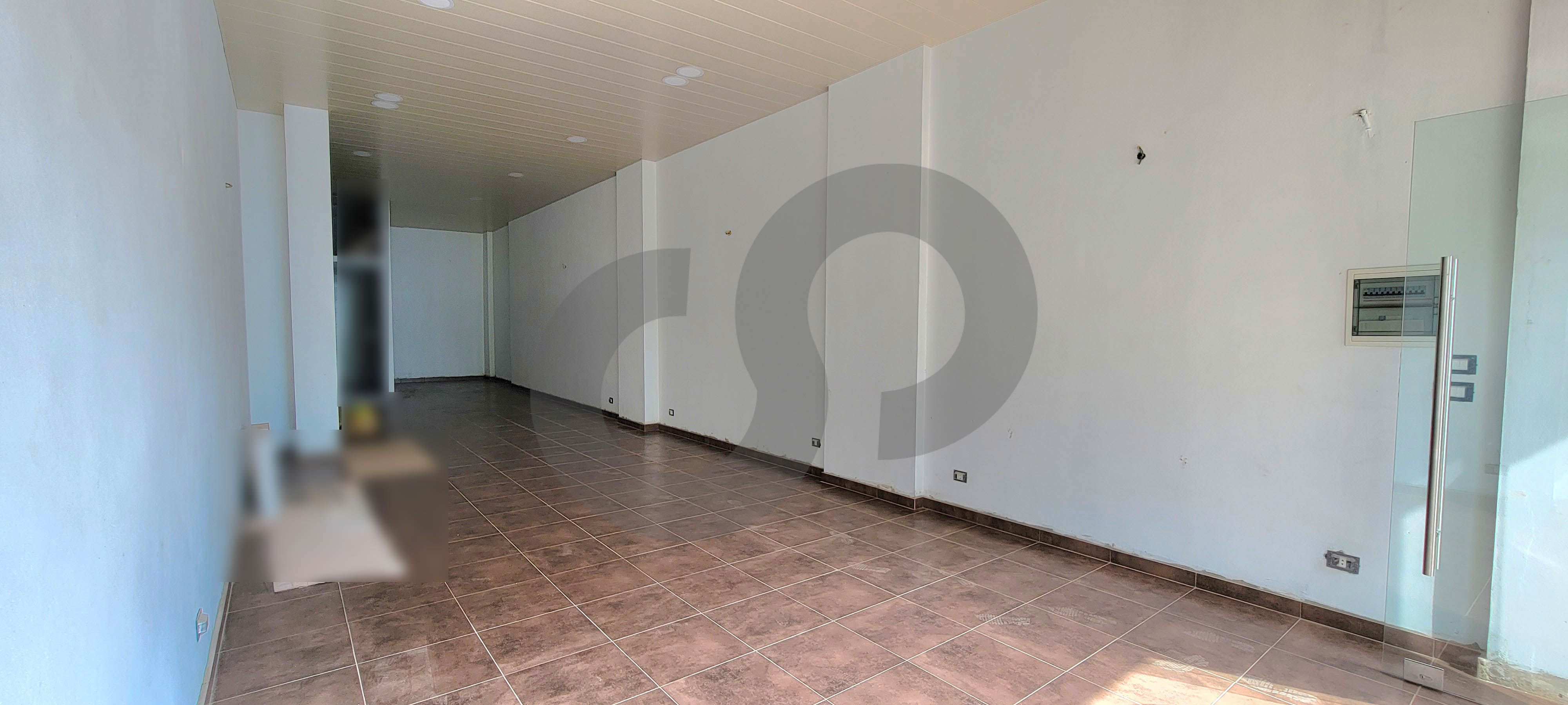 well-maintained 90 sqm shop in Sahel alma — الصورة 2