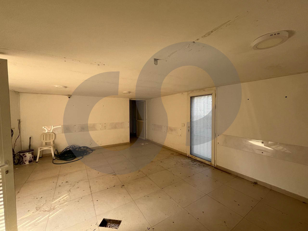 warehouse for sale in zouk mosbeh — الصورة 2