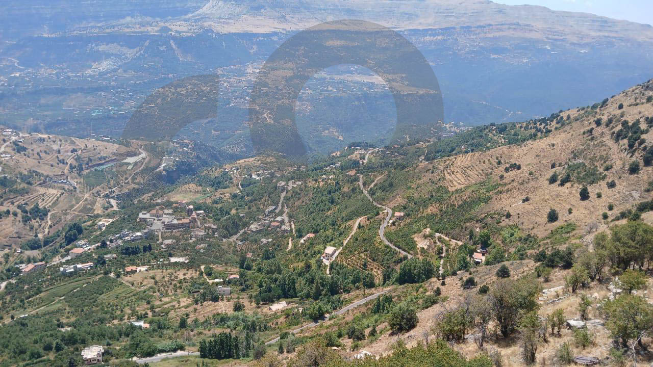 prime land- mountain view -Kartaba - Jbeil — الصورة 2