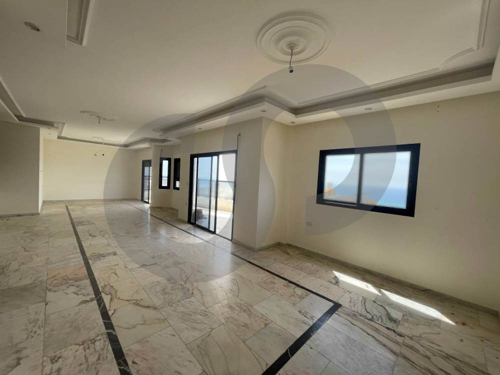 stunning sea view, tranquil living environment in khaldeh — الصورة 2