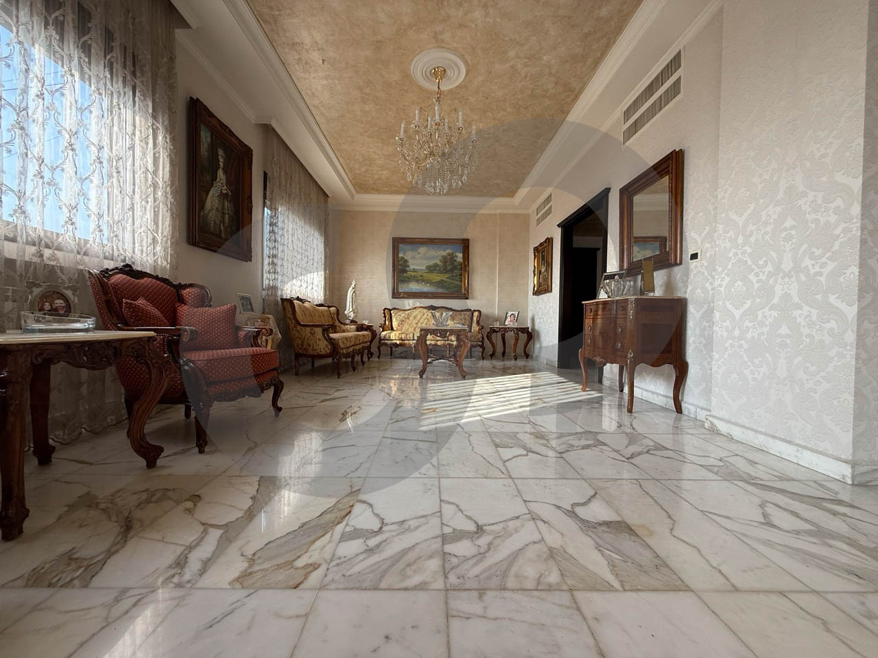 330 SQM Luxury Apartment – Prime Fanar Location — الصورة 2