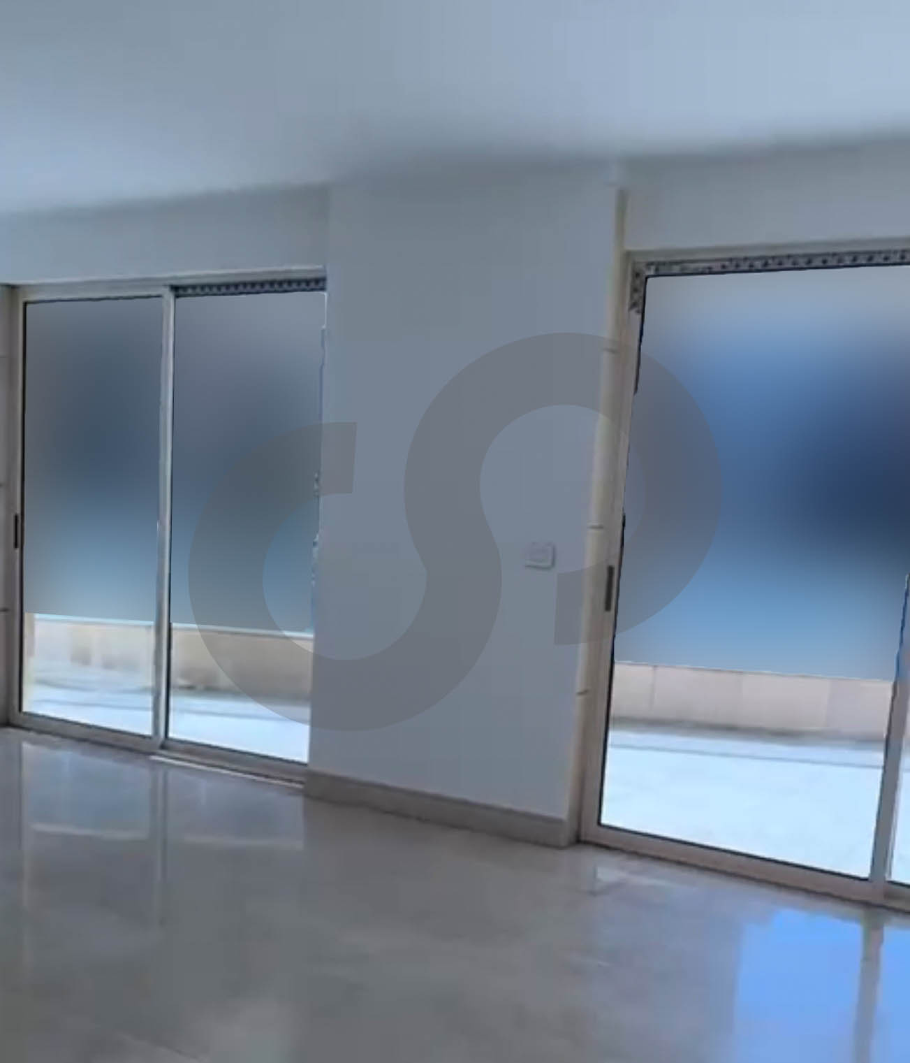 Discover a rare gem in the heart of Qoraytem—a 270sqm apartment with a stunning 120 sqm terrace that brings a villa-like feel to city living — الصورة 2
