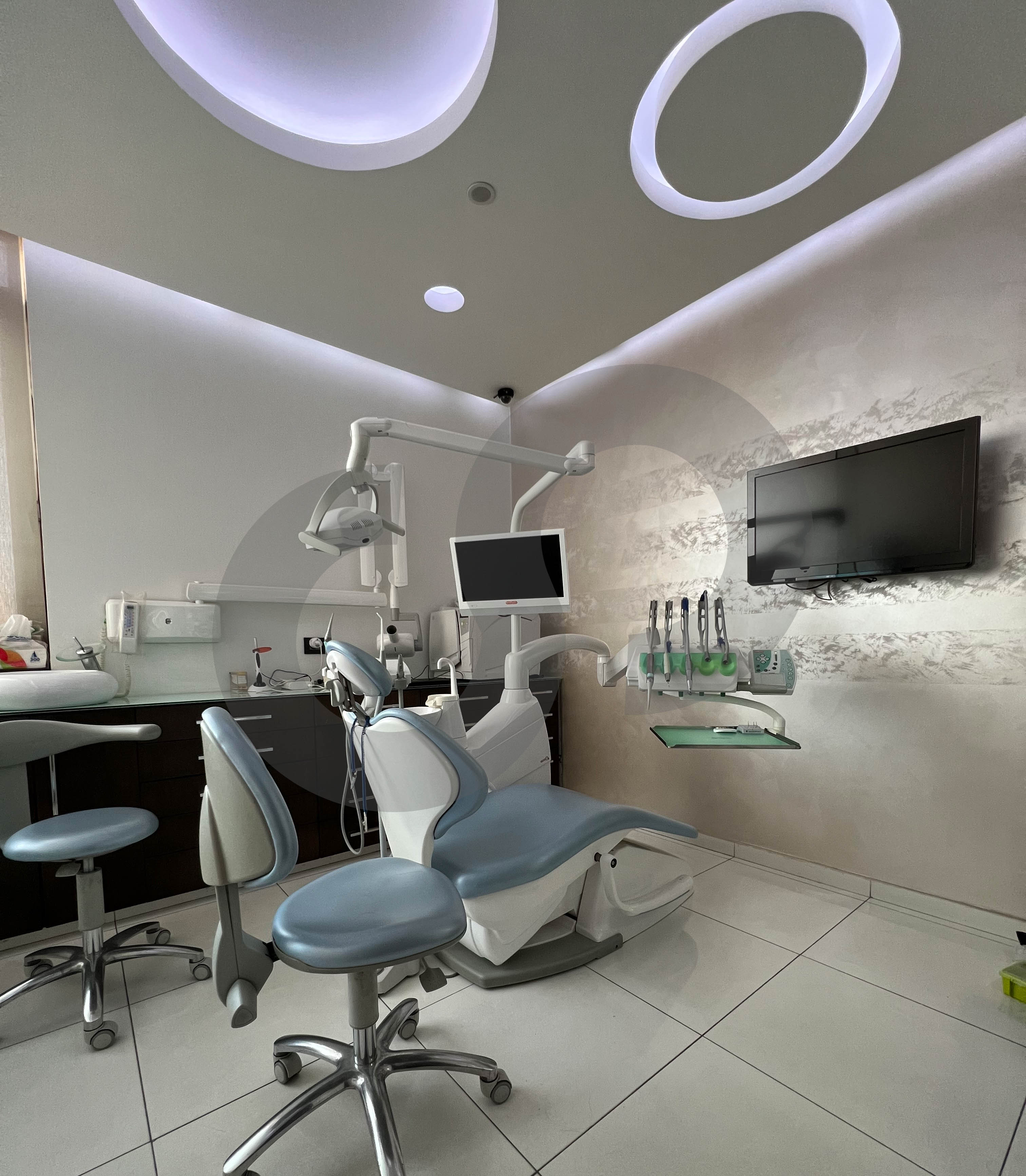 80sqm Office for Sale, Prime Highway Location, Jal El Dib — الصورة 2
