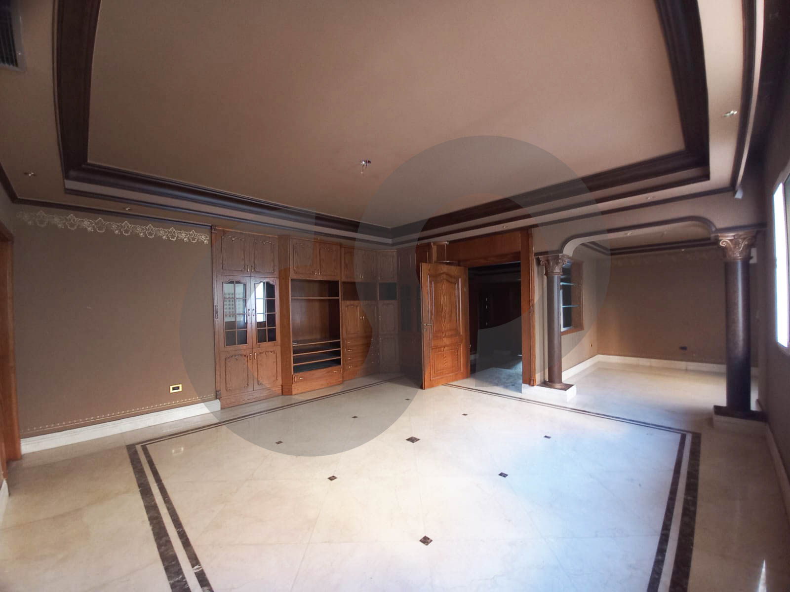 Sunny 450 SQM Apartment, prime location – Jnah — الصورة 2