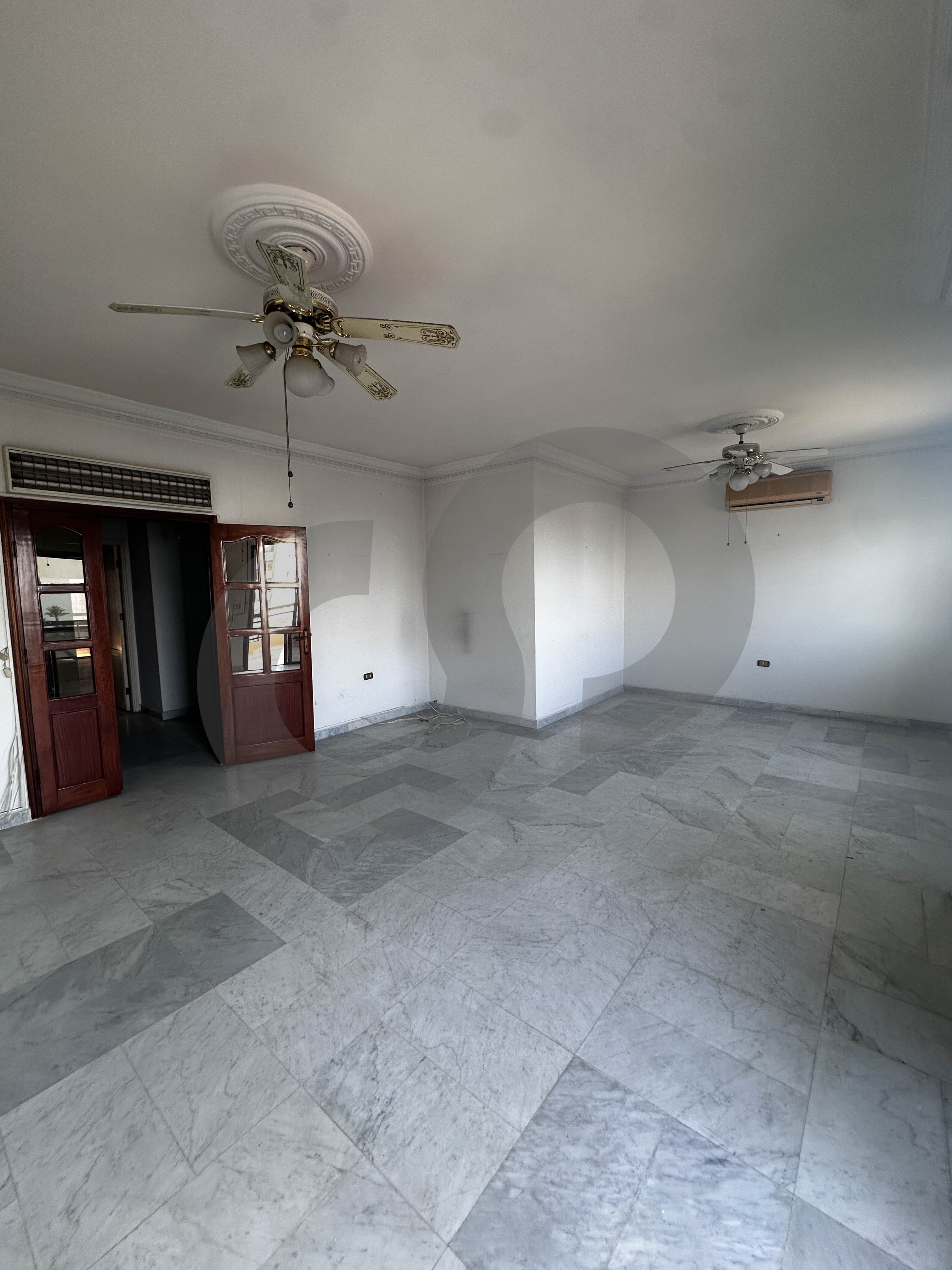 Apartment for Sale in Khalde– Highway Location — الصورة 2