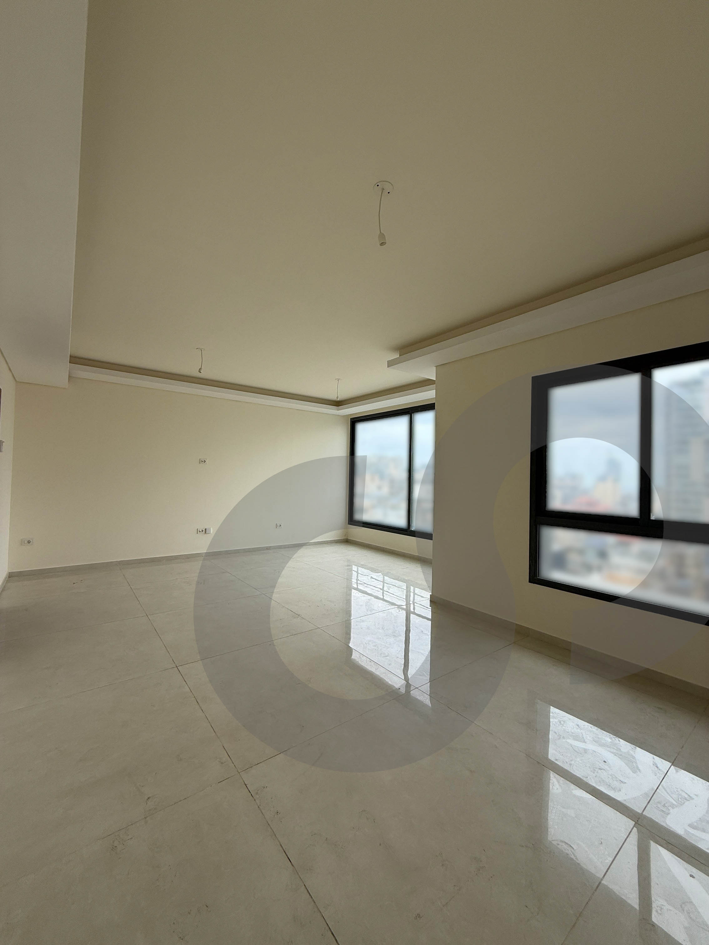 Beirut- Verdun -new building high floor 24/7 electricity — الصورة 2
