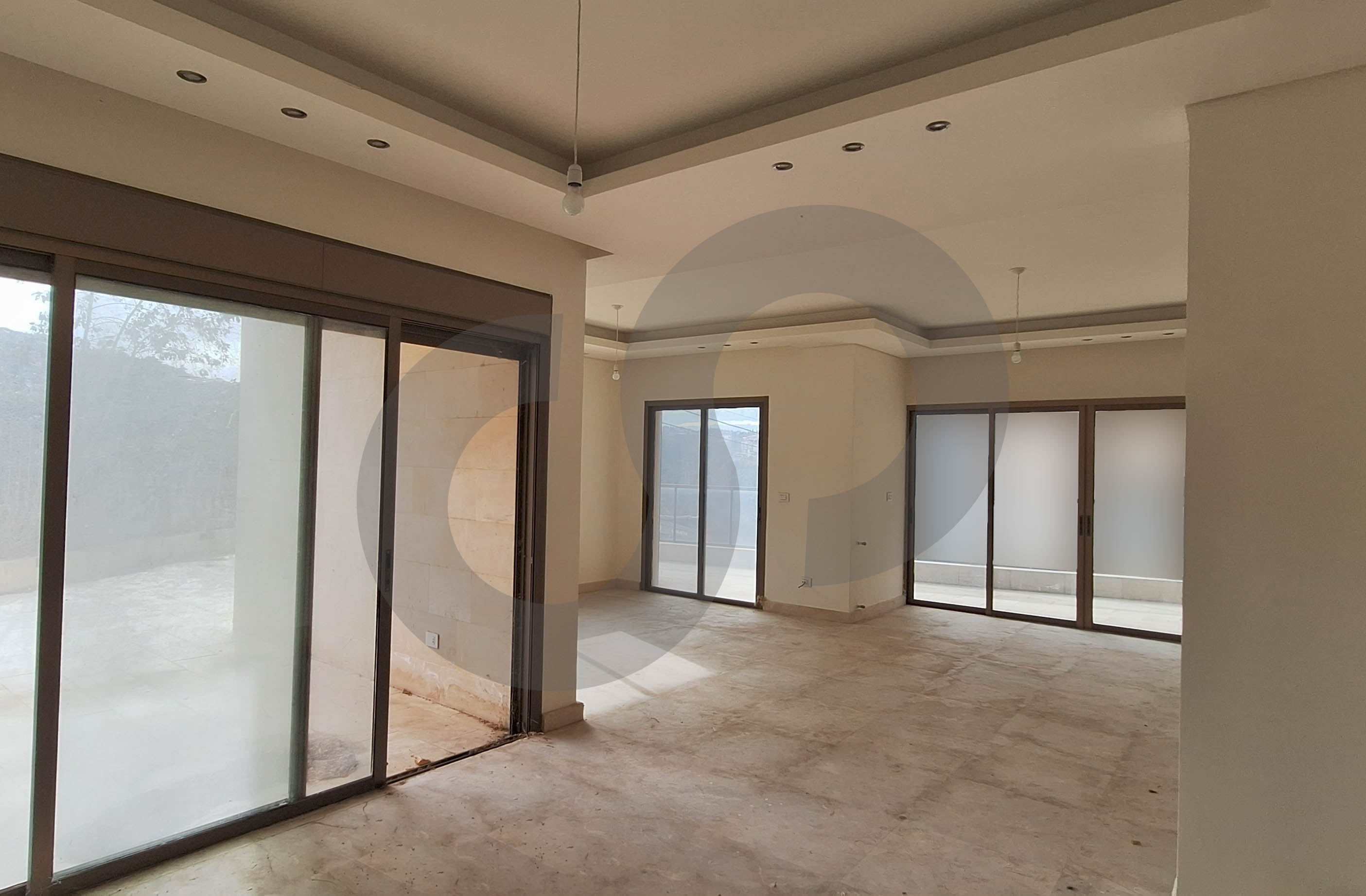 A Bright, Spacious Home with a Stunning Terrace in Monteverde — الصورة 2