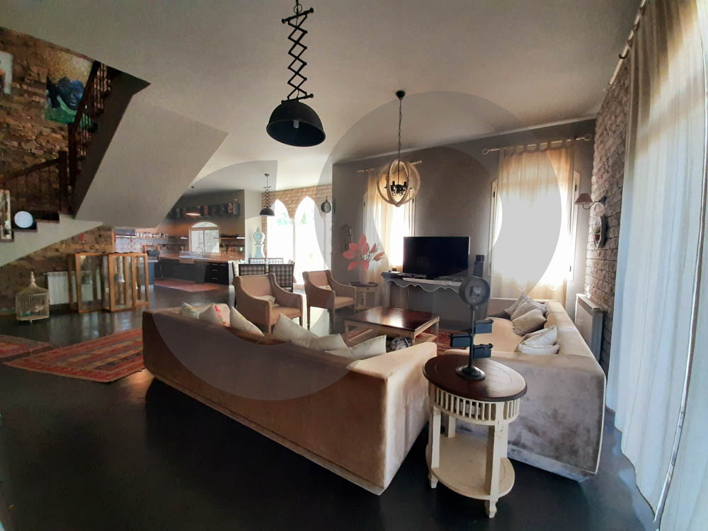 "Unique Opportunity: Two Villas for Sale in Halat — الصورة 2