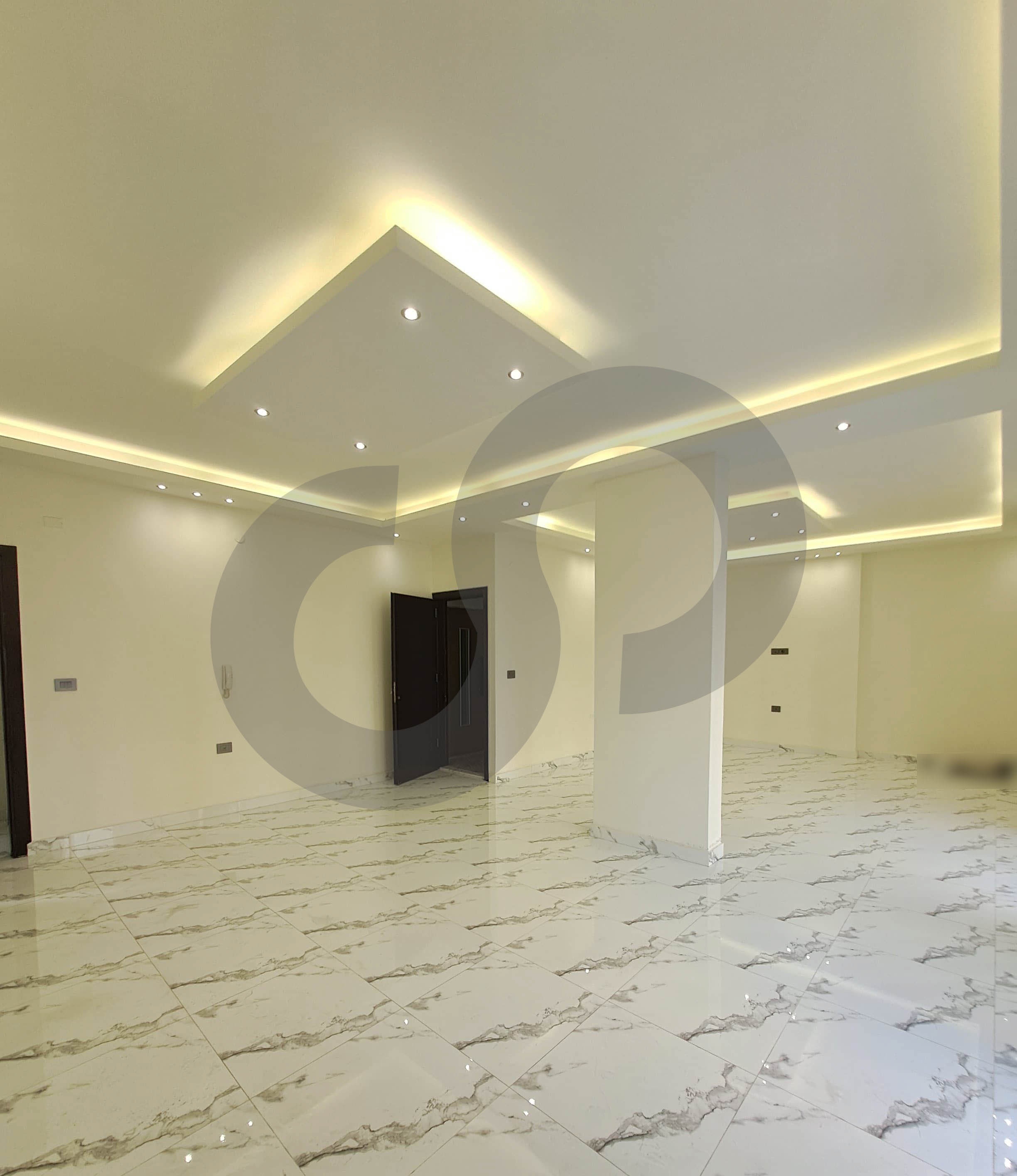 210 SQM spacious apartment for sale in Sanayeh – Direct Garden View — الصورة 2