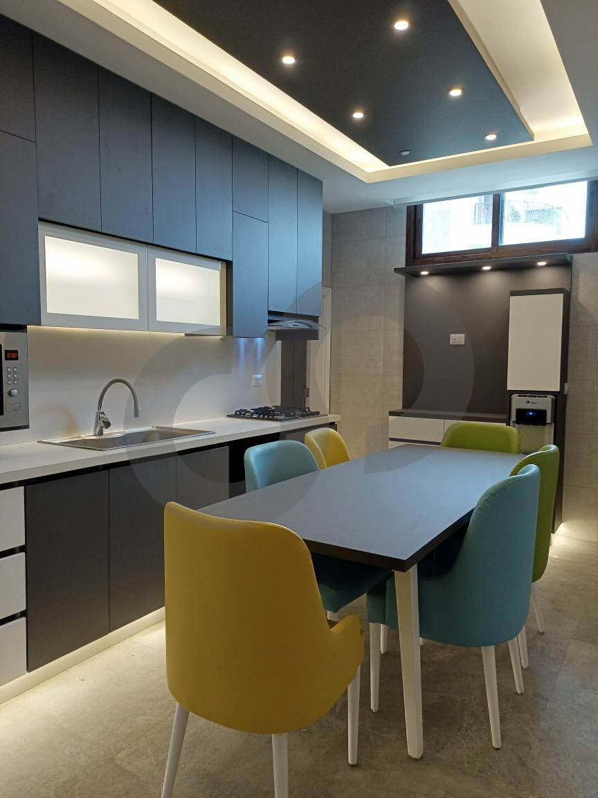 great deal, Elegant living in Barsa – Koura — الصورة 3