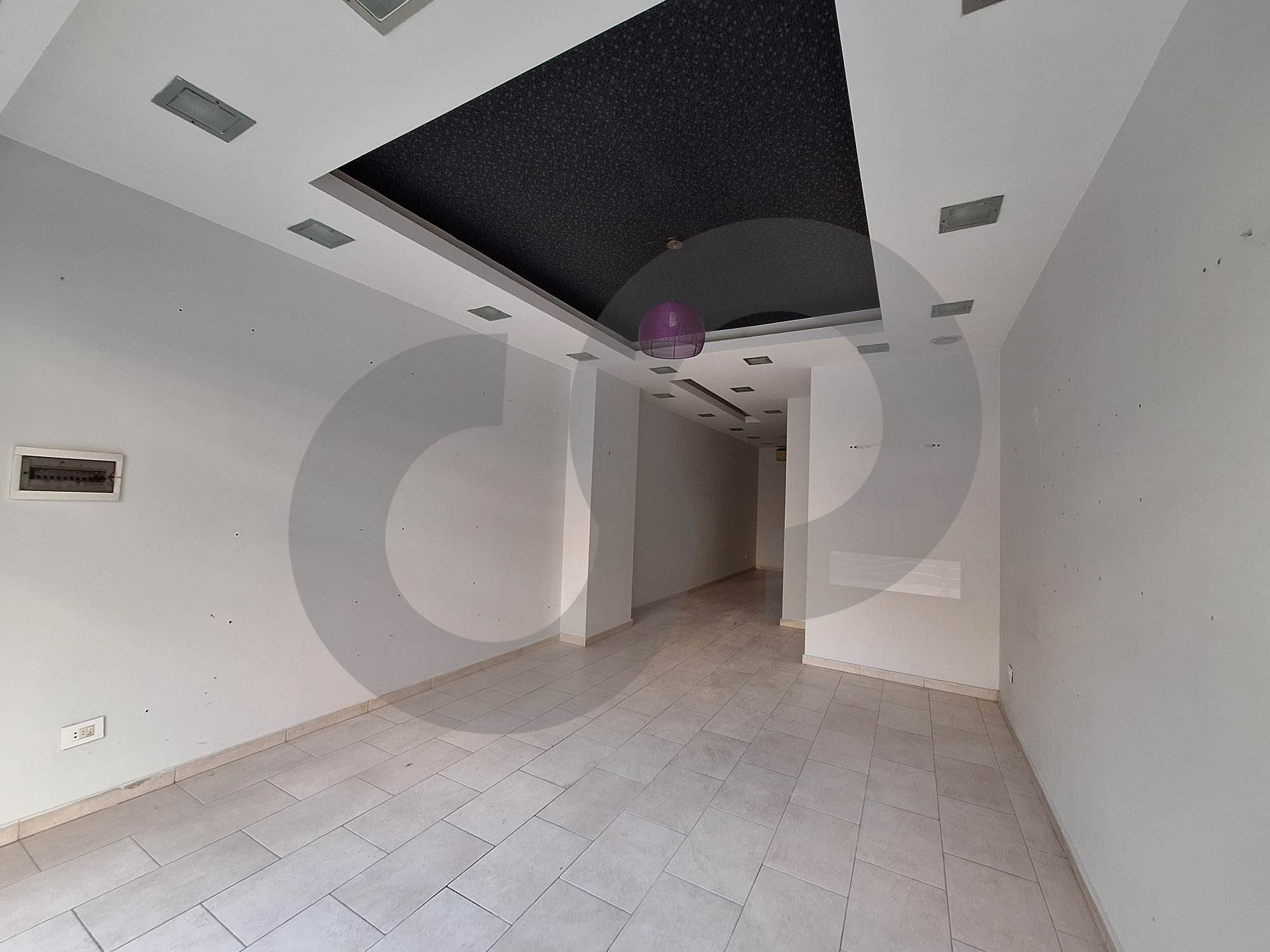 Fully Decorated Shop Ready for Rent, Mansourieh — الصورة 2