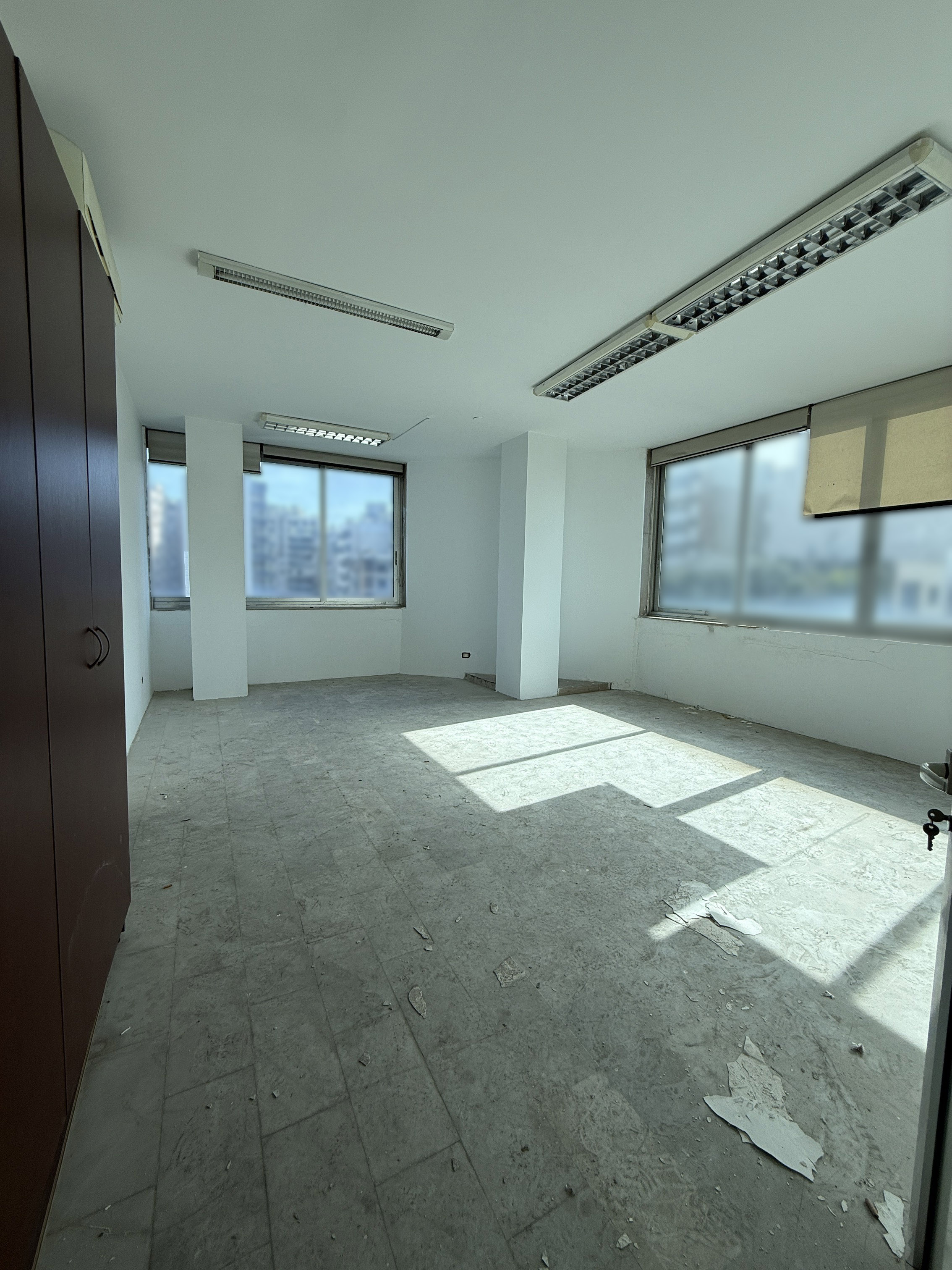 Office,24/7 electricity,2 concierges, Verdun — الصورة 2