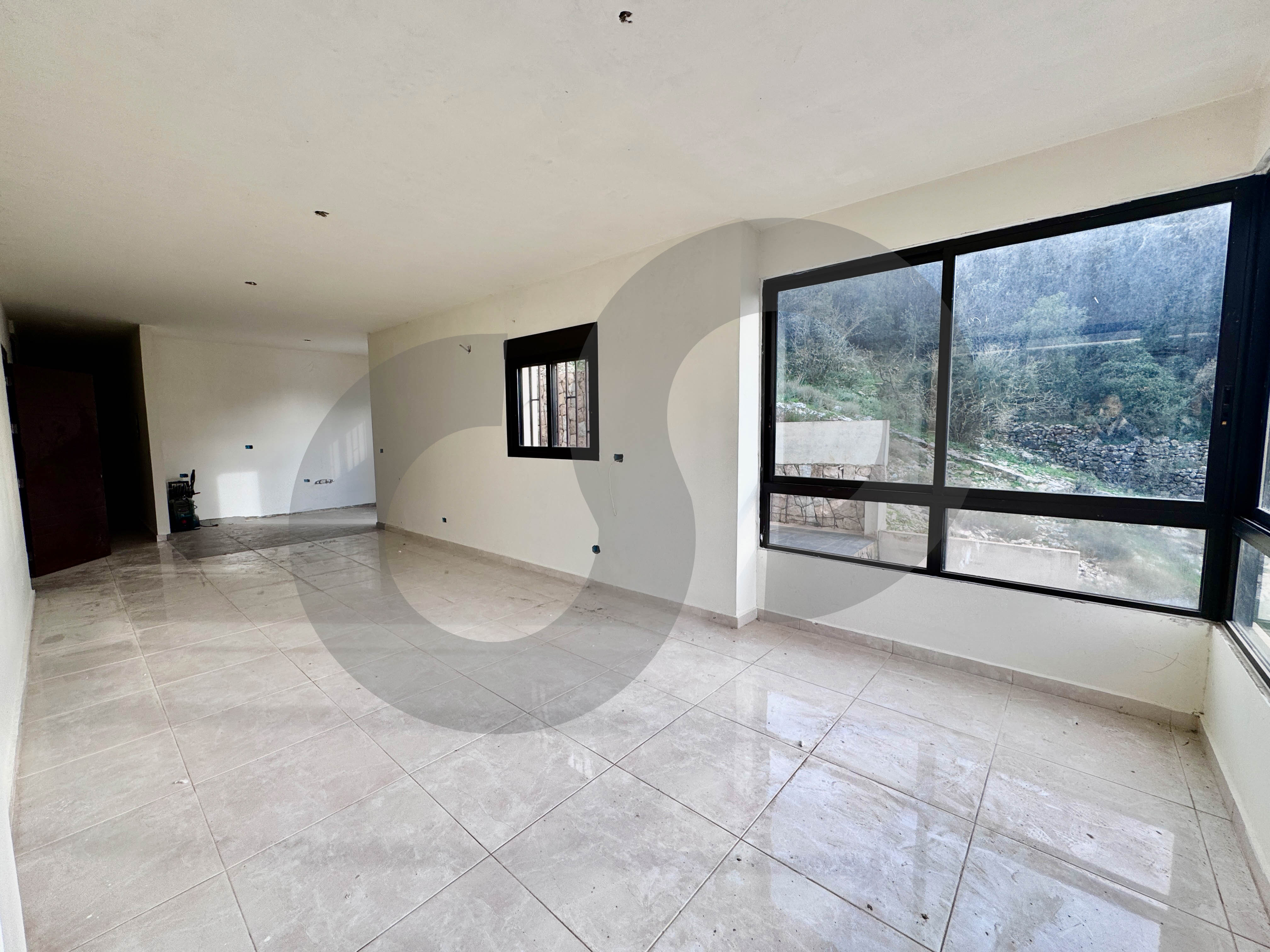 110 SQM Terrace, 70% Down payment, storage, Kfour — الصورة 2