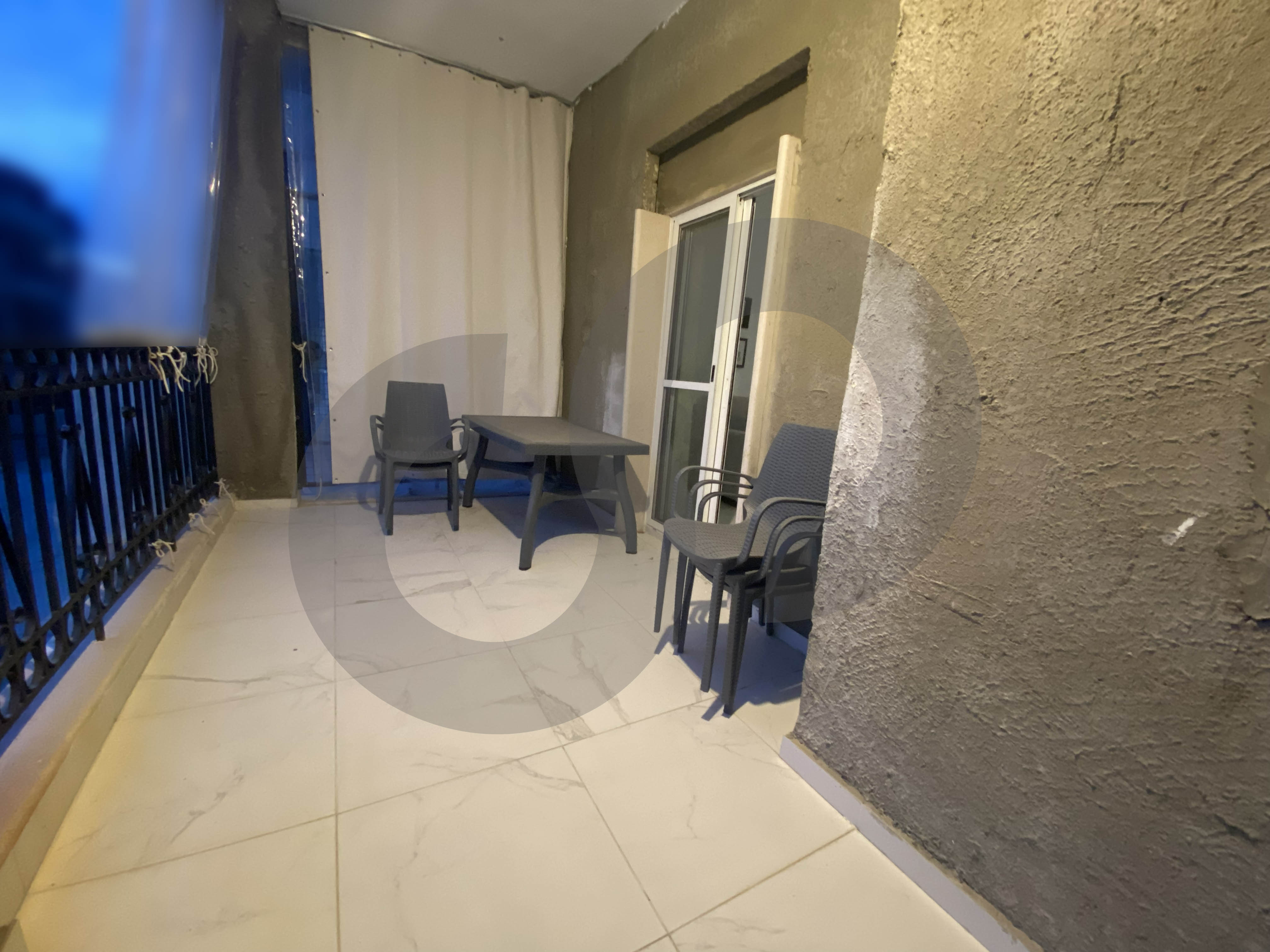 modern furniture, heating system, parking, Ehden — photo 2