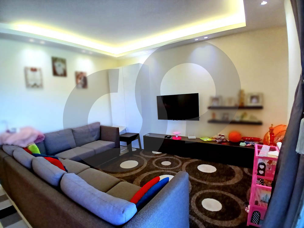 High end finishing ,Prime location , Bouar — الصورة 2
